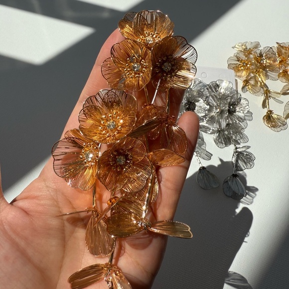 Zara Kate Middleton Famous Cascading Floral Earrings - Picture 9 of 14